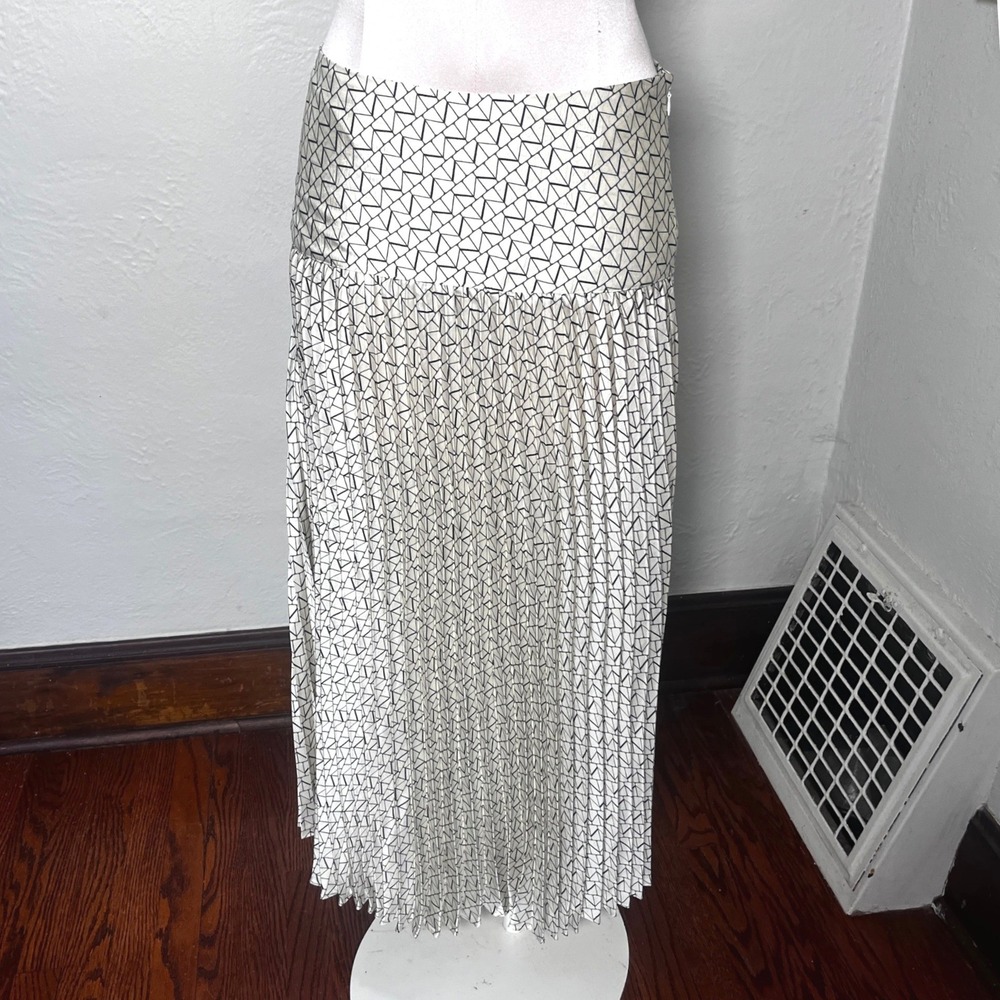 Future Collective Womens XS Geometric Pleated Maxi Skirt Drop Waist Mod Modern